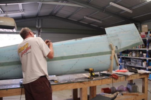 Measuring hinge protrusion