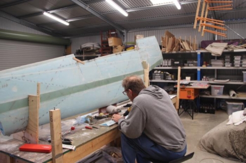 Drilling out rivet heads in the approved EAA manner