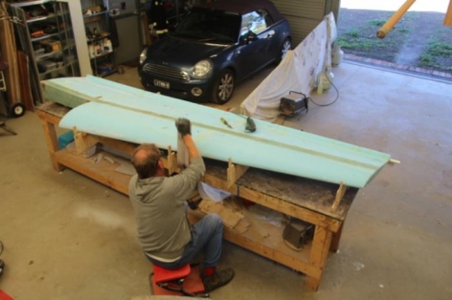 Sanding leading edge flat, then profiling