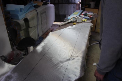 Cutting the glass, elevators 5-min to bench in background