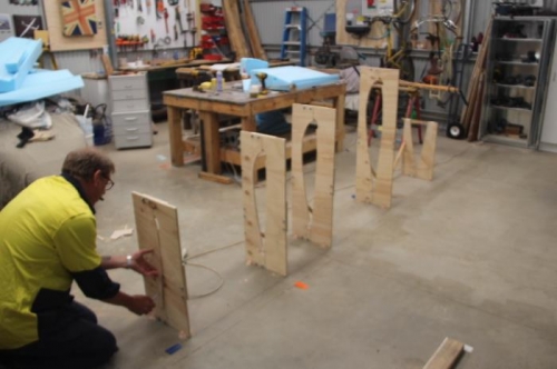 Offering jig repair template to the jig. Doesn't fit!