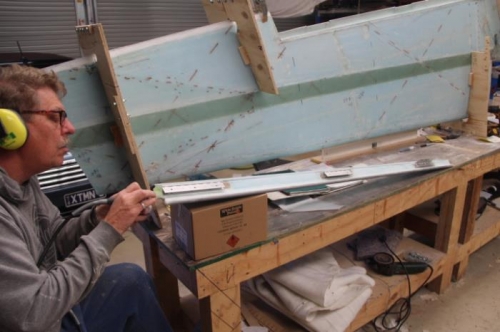 Tunnelling for end ribs