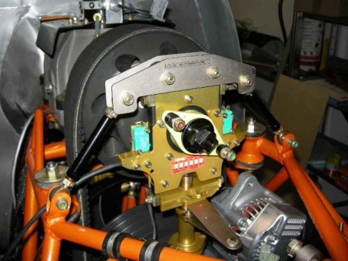 Clutch, torque to tighten 150-160Nm