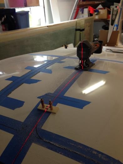 Use Laser Level to mark and cut straight lines on curved surfaces.