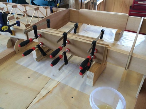 Light clamping with clamping blocks