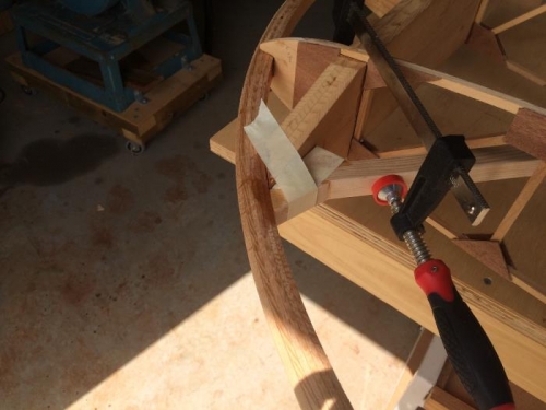 Clamping with gussets