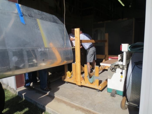 Putting right wing in cradle