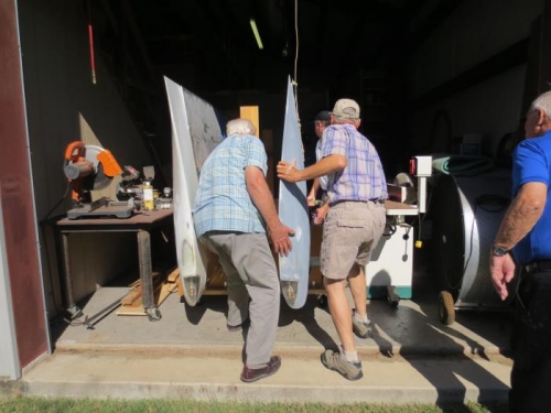 Both wings in cradle