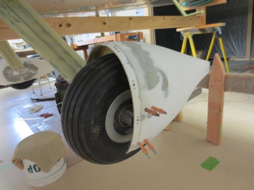 Left wheel pant fitted up