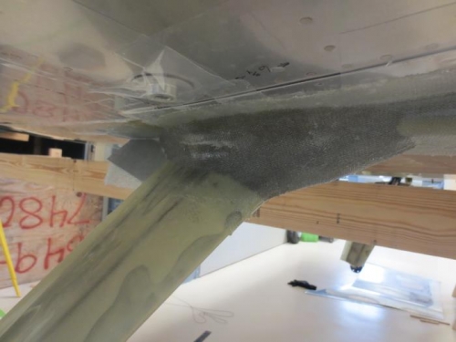 Right gear fairing with fiberglass