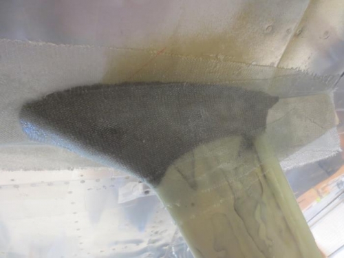 Right gear fairing with fiberglass 2