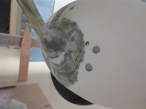 Left wheel pant fairing