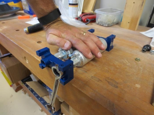 Keep the unit on a flat surface