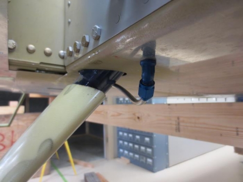 Right brake line front view