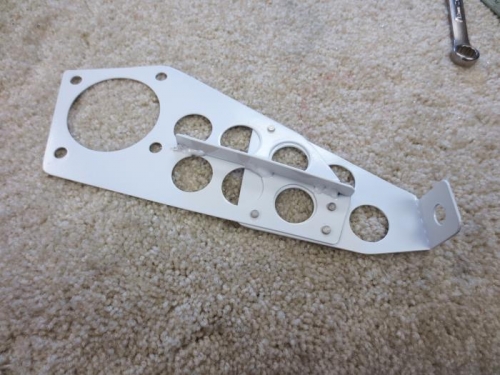 Modified throttle bracket