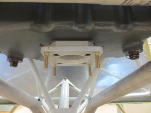 Adaptor plate installed