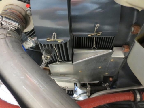 Bottom cylinder baffle