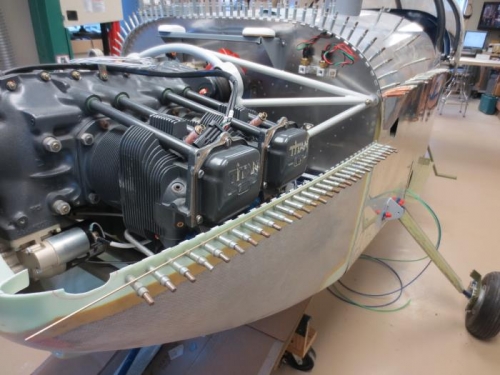 Left side cowl hinge