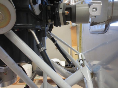 Exhaust upper supports