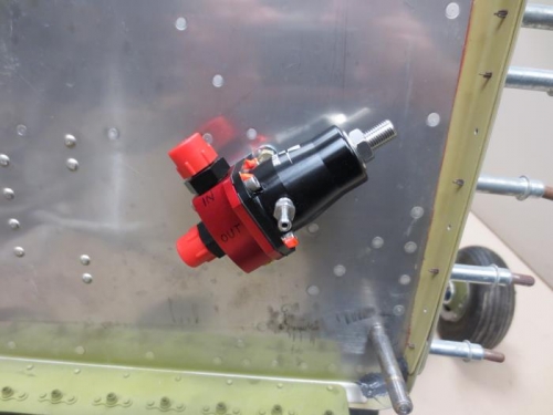 Fuel pressure regulator installed