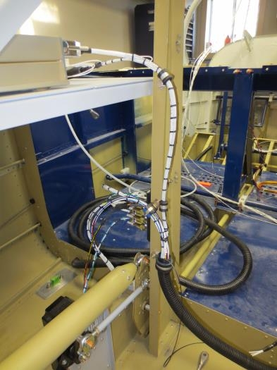 Back view of empennage wire loom