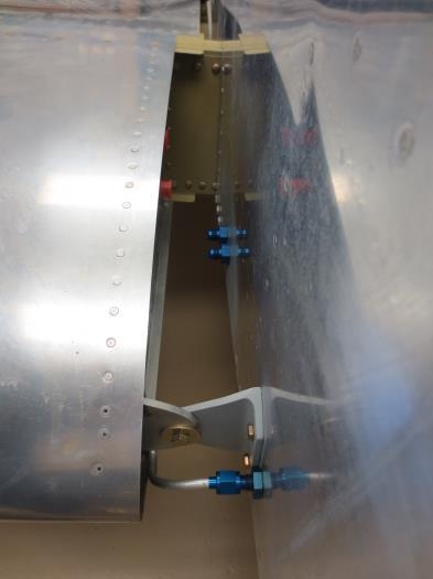 Right wing connections