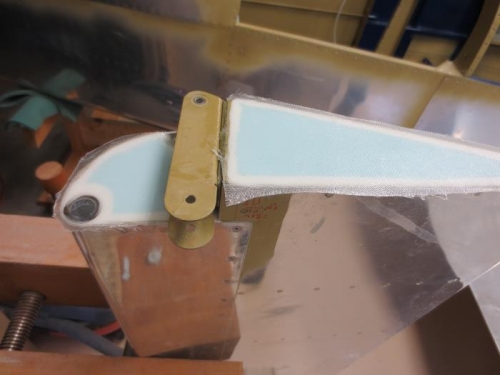 Final layup of fiberglass on right aileron