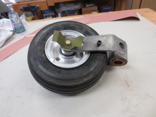 Completely installed nose gear bracket