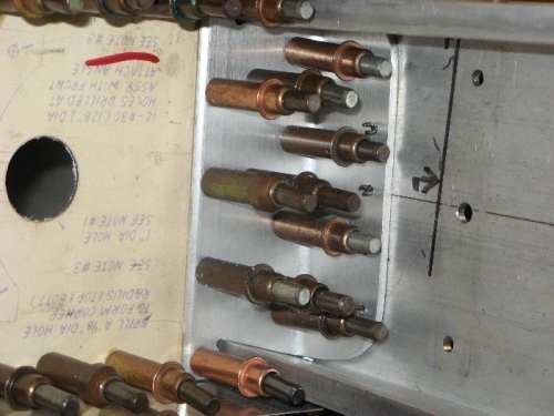 Root rib spar web angle