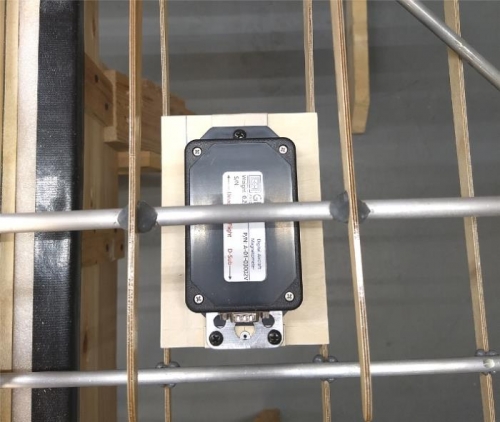 Magnetometer mounting base