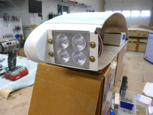Rt landing light rough install