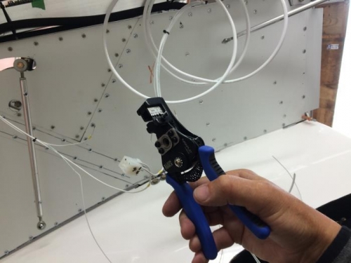 Automatic wire stripper on Wing wiring