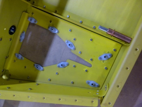 Reinforcing plate installed in Right Elevator