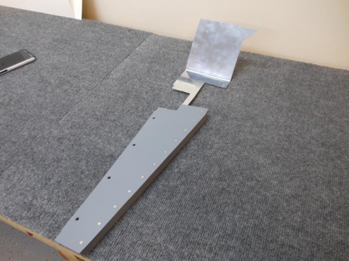 Armrest and forward console lined up.