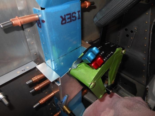 Armrest support bracked.