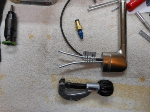 Trimmed Pitot and AOA tubing to length.