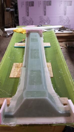 plug glassed to form a mold