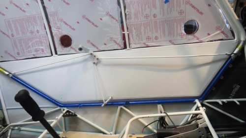 Left door latching mechanism