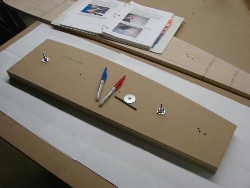 Center rib routing jig from the top