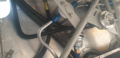 Sleeving of fuel lines (typ)