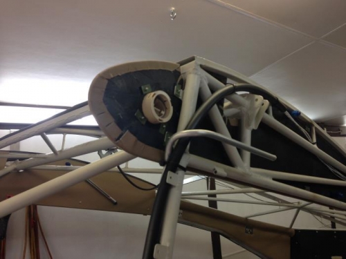 Air Outlet in wing root to be connected to be connected to inlet in wing nose (Cessna Type)