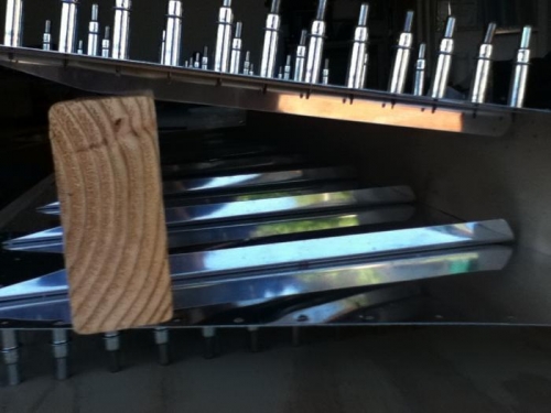 2x4 to keep skin spread