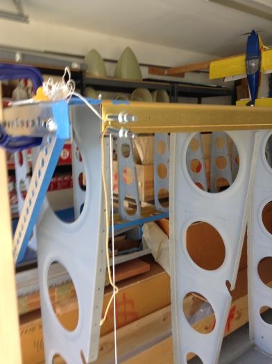 running string to level wing