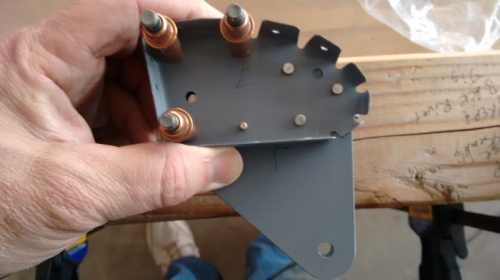 Holding for riveting with back rivet bit