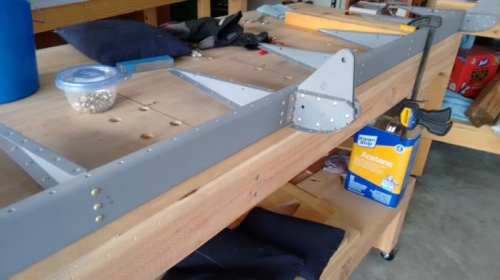 Riveting rest of ribs