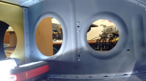 nut plates correctly installed (on outside of ribs!)