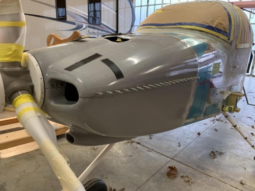 Top cowling hinge line