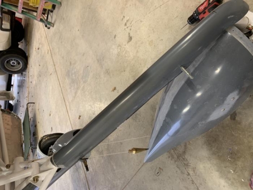 It's straight.  Now to secure the hinge line to it