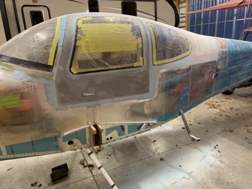 Sanding and some more wheel pant work