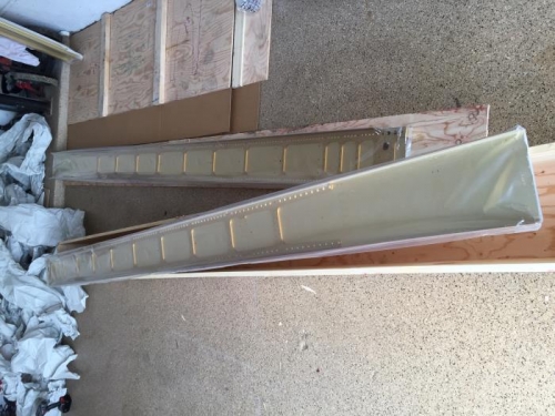 The annodized wing spar is an expensive part of beauty